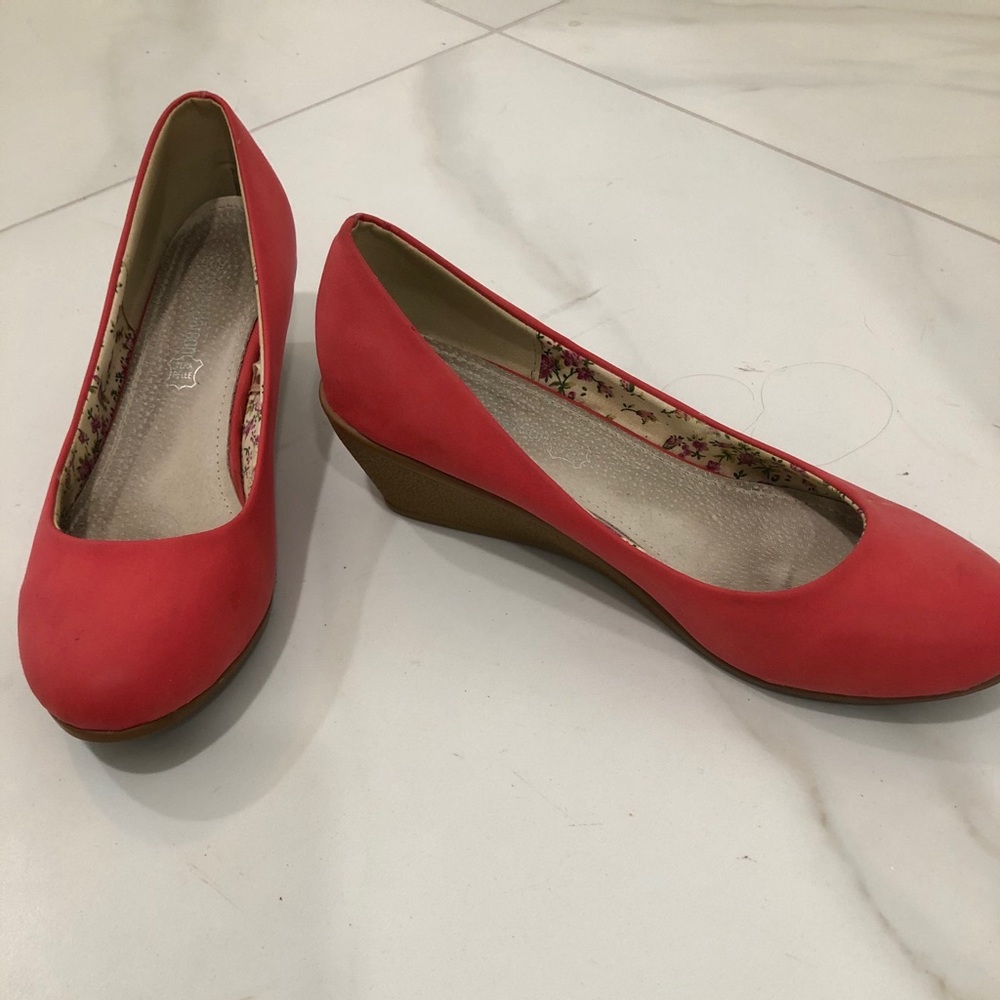 Coral Pink Wedge Heels
